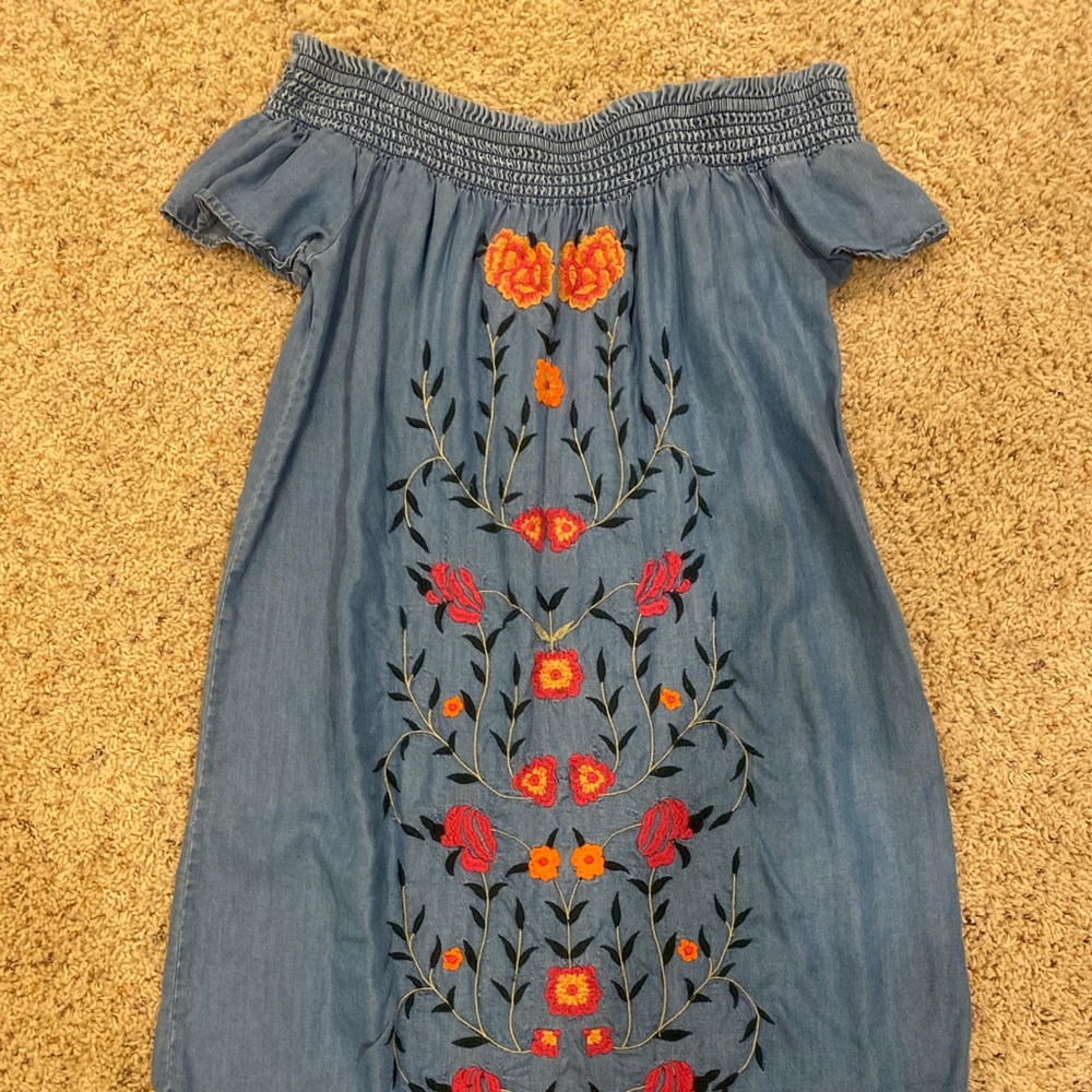 Francesca’s Denim Floral Embroidered Dress